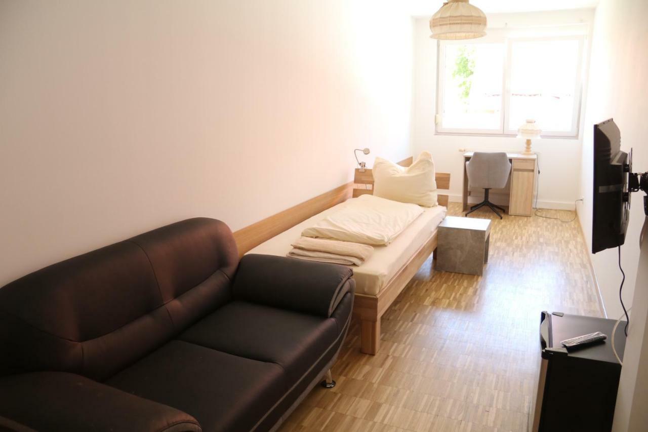 Pension Isartal Geretsried Bagian luar foto